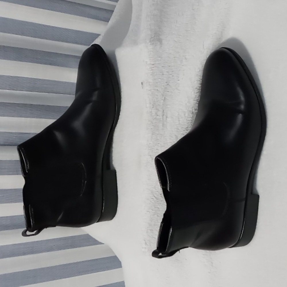 Franco Sarto Womens Boot Size 9 Pre-loved